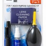 مجموعة أدوات تنظيف الكاميرات ، تتضمن فرشاة تنظيف، وجهاز شفط الغبار، وقلم تنظيف العدسات، وقطعة قماش. مجموعة تنظيف عدسات آمنة للكاميرات وكاميرات الفيديو، تتكون من سبع قطع، لتنظيف الكاميرا بشكل كامل.